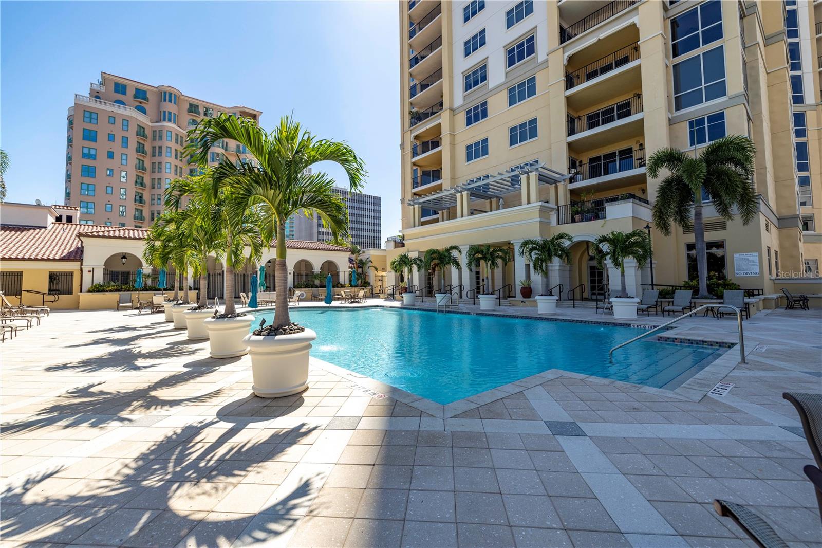 PARKSHORE PLAZA CONDO - Residential