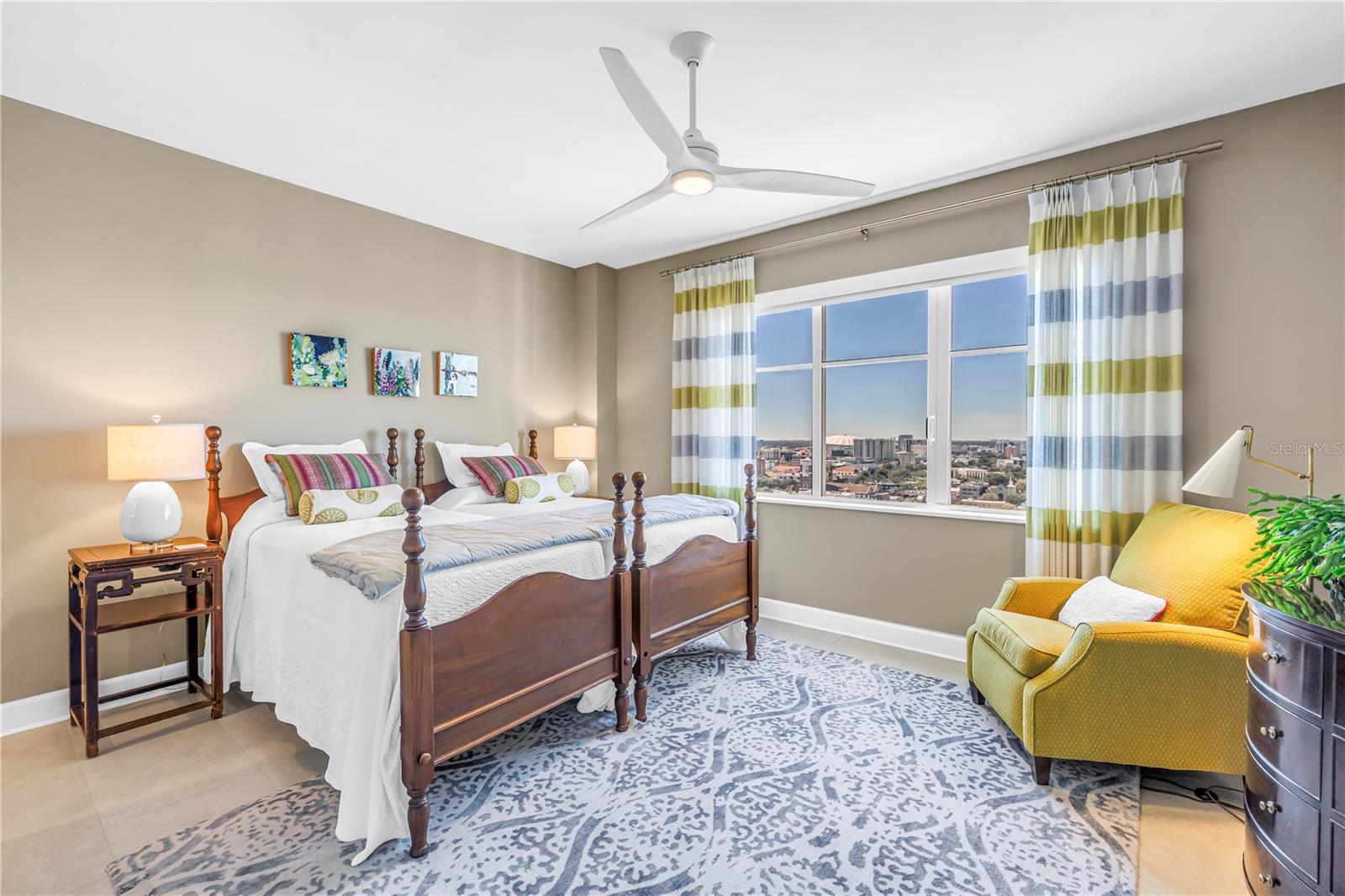 PARKSHORE PLAZA CONDO - Residential