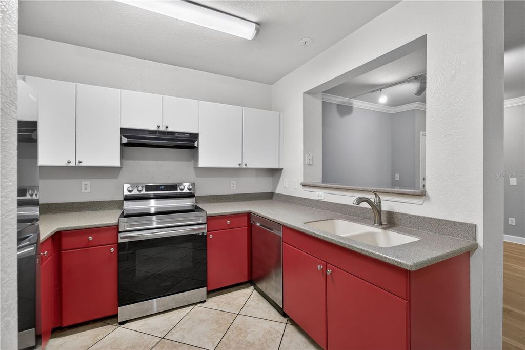 Photo of 300 E South Street #2014, Orlando, FL 32801 (MLS # O6394367)