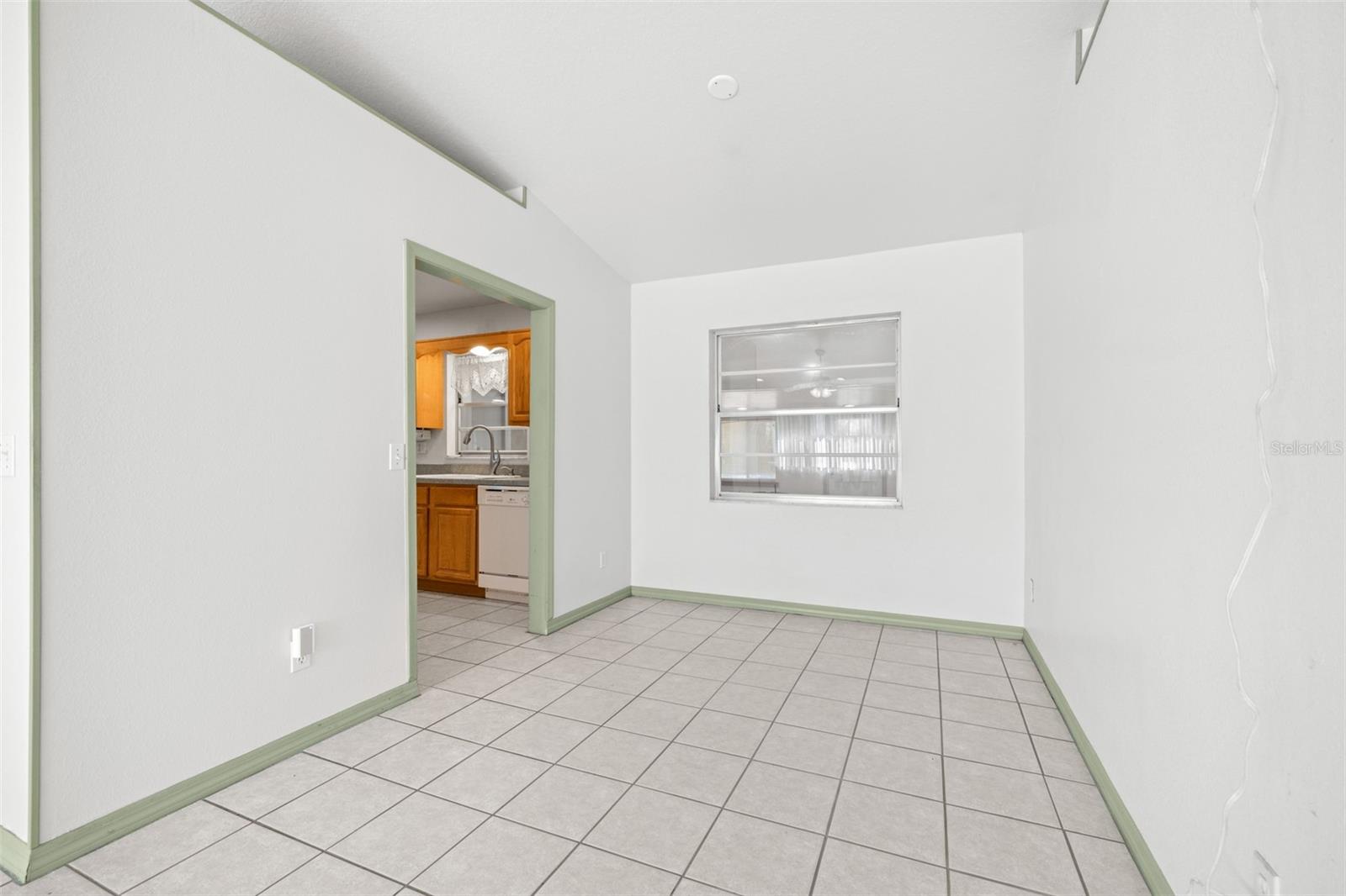 CREEK SIDE - Residential