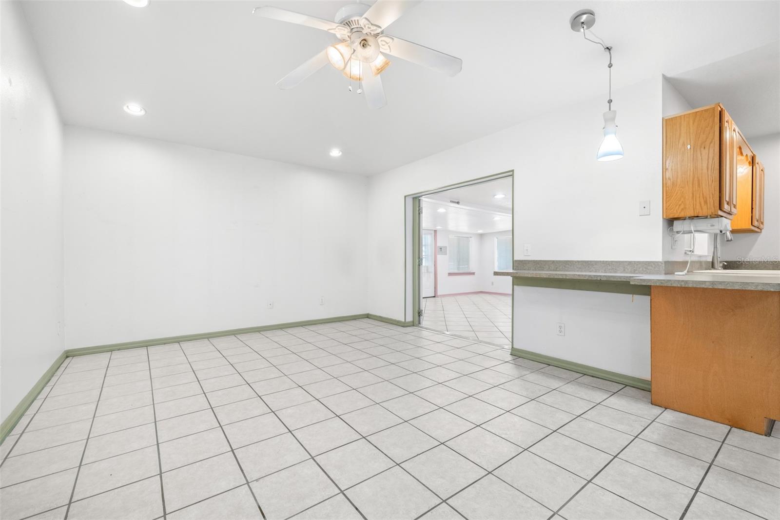 CREEK SIDE - Residential