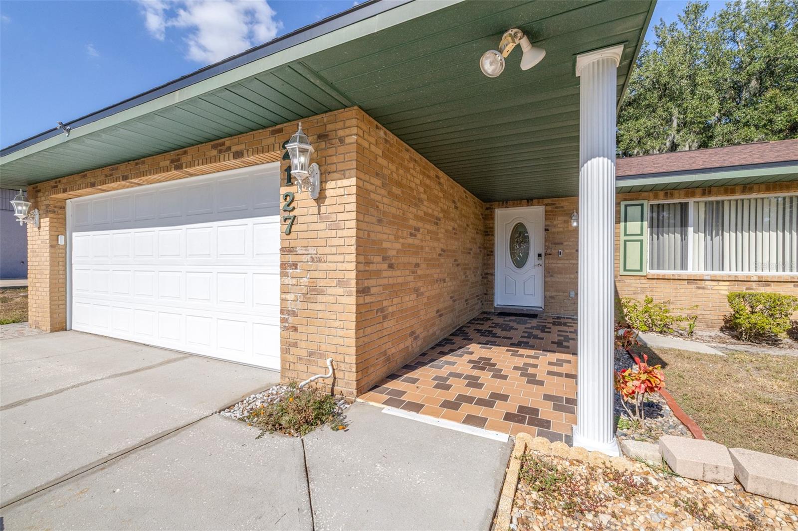 CREEK SIDE - Residential