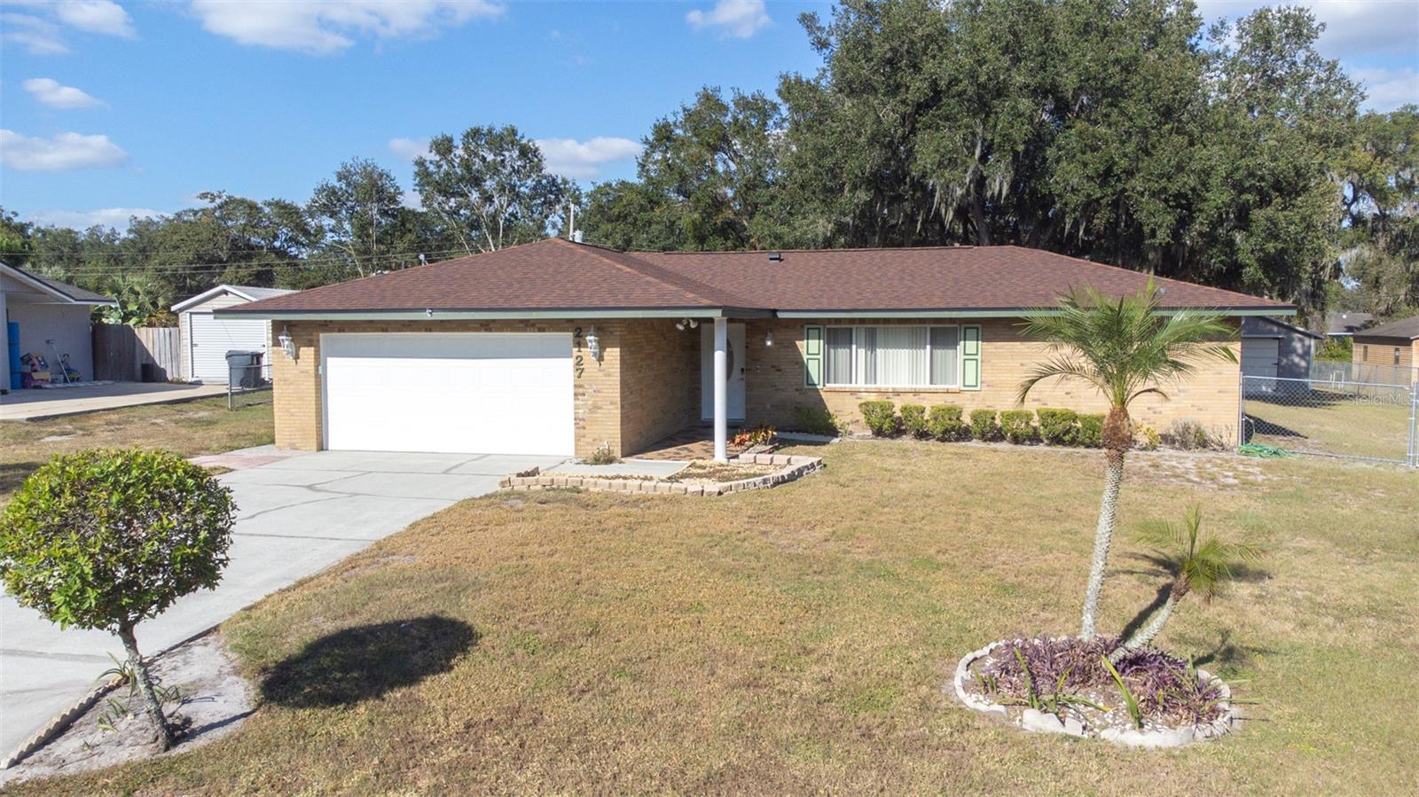 CREEK SIDE - Residential