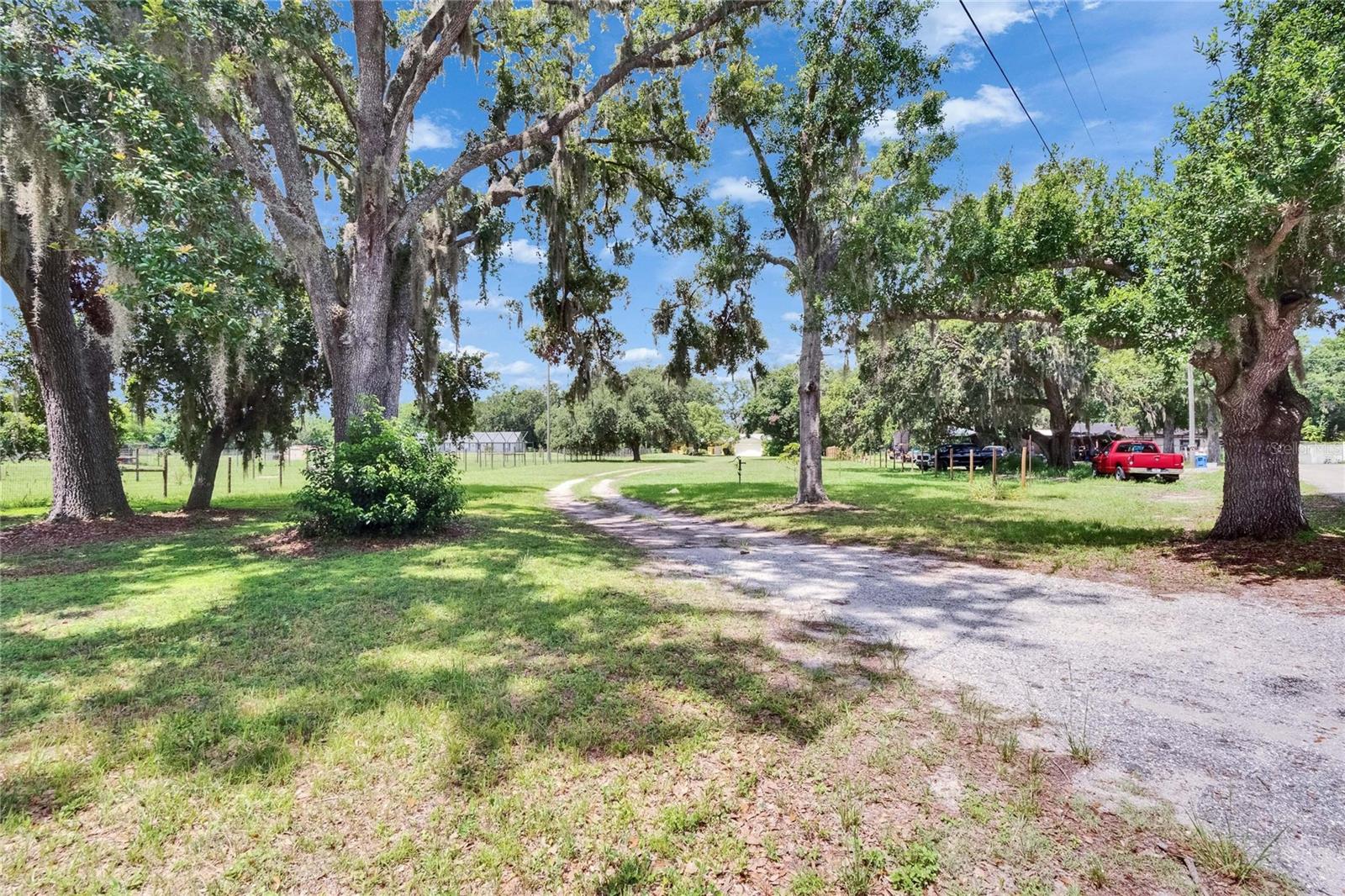 1110 MERCER LOOP