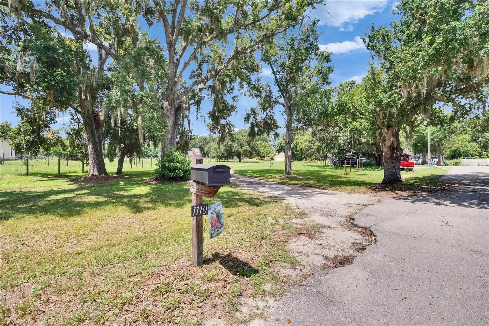 1110 MERCER LOOP