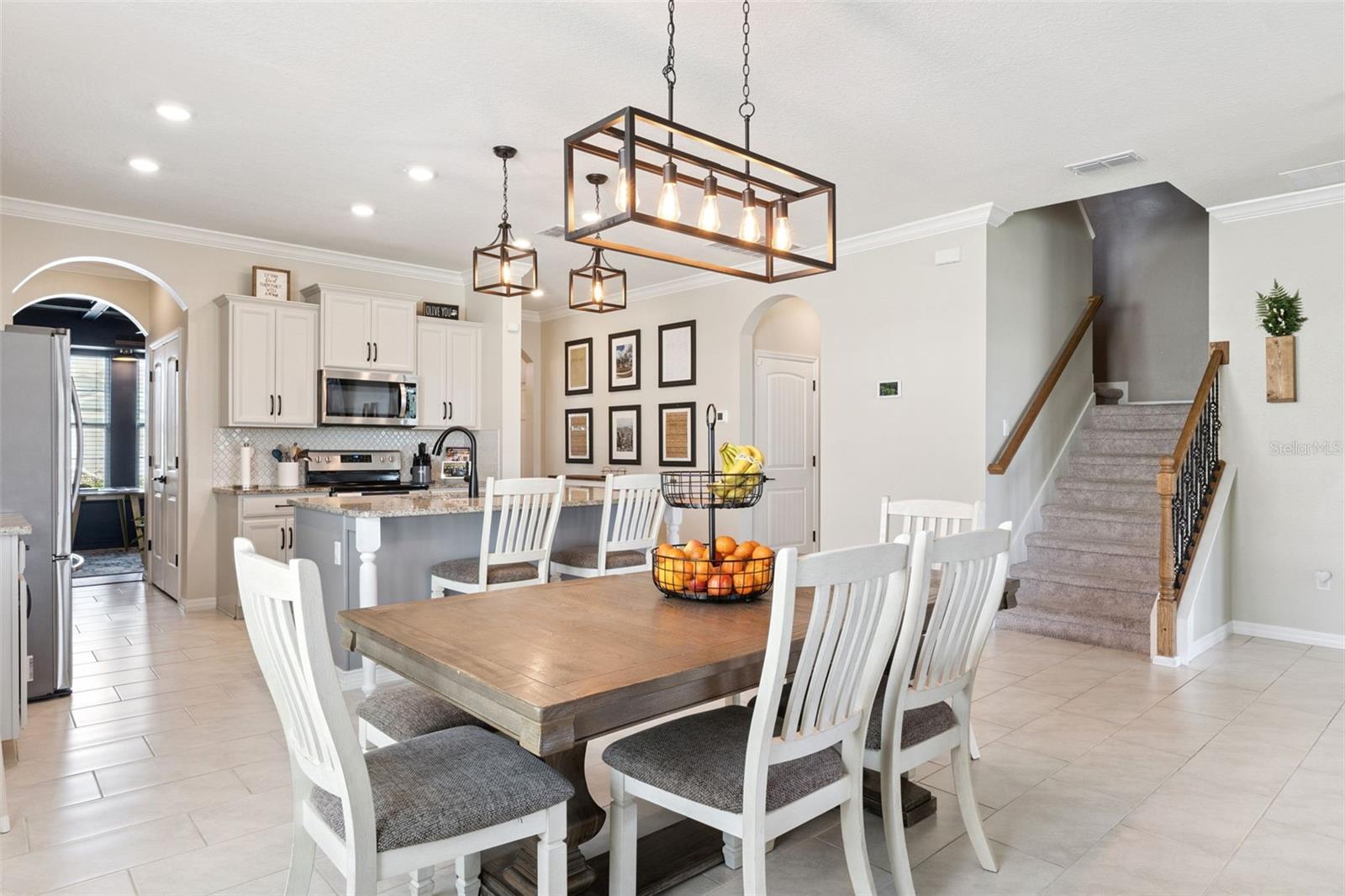 BRIDLEWOOD - Residential