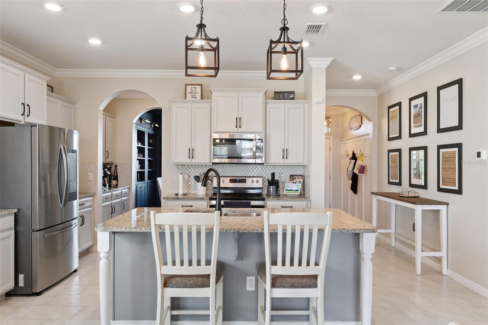 BRIDLEWOOD - Residential