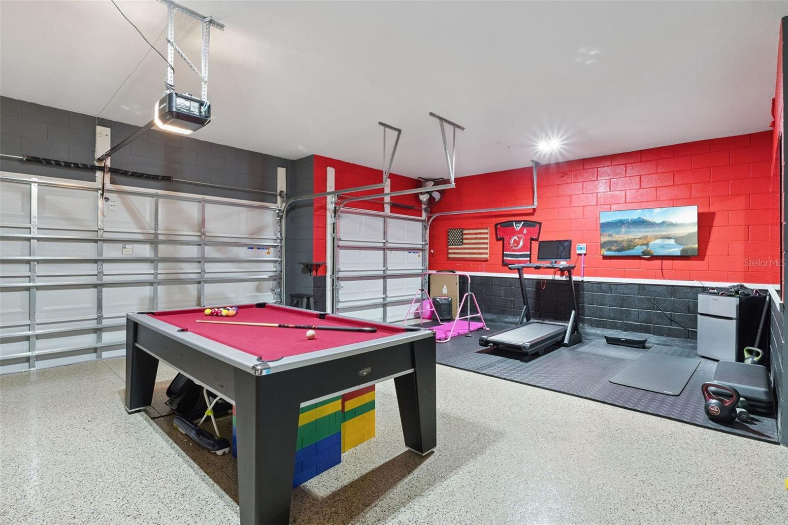 BRIDLEWOOD - Residential