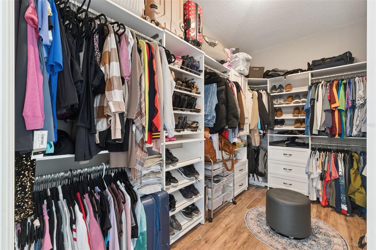 BRIDLEWOOD - Residential