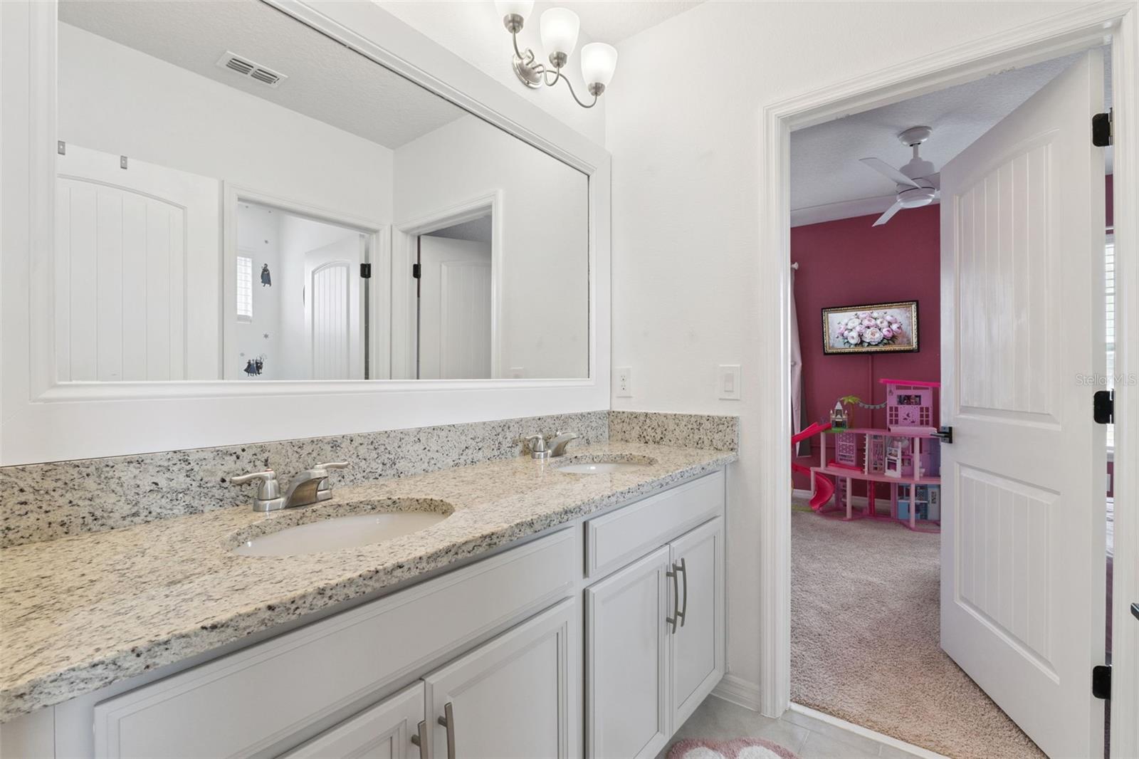 BRIDLEWOOD - Residential