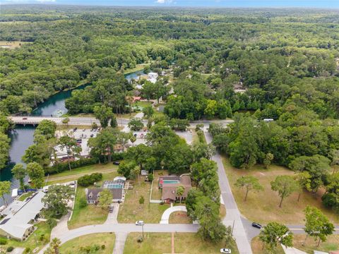 A home in DUNNELLON