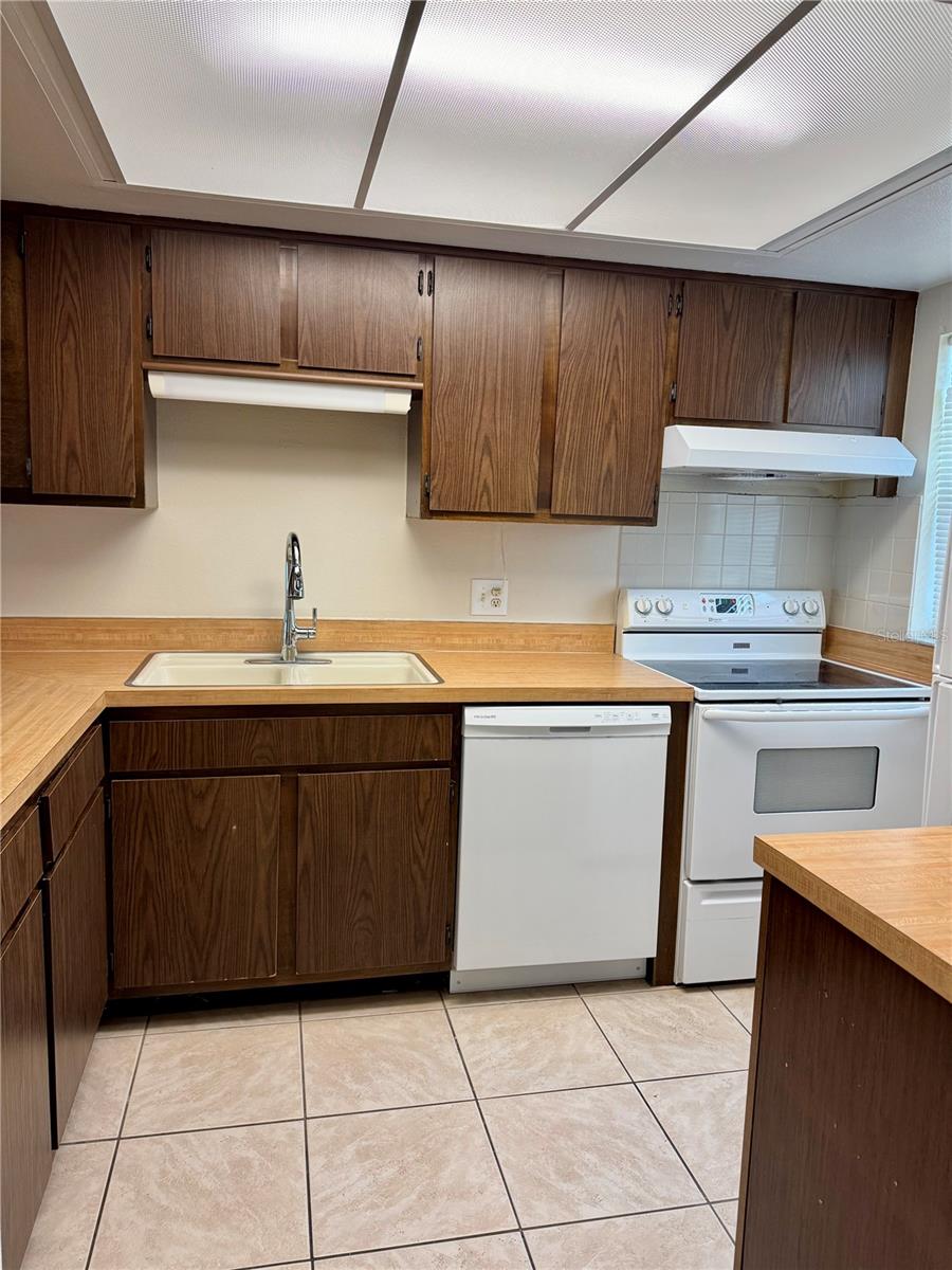 FAIROAKS NORTH A CONDO - Residential