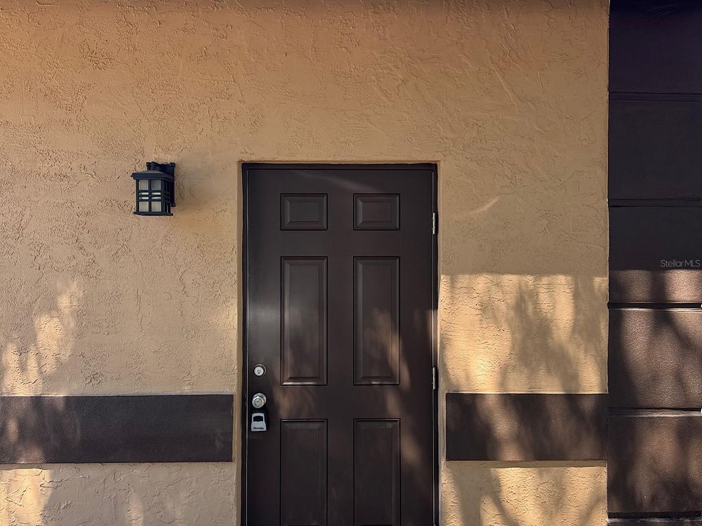 Photo of 623 Beckett Way #B, Tarpon Springs, FL 34689 (MLS # TB8489257)