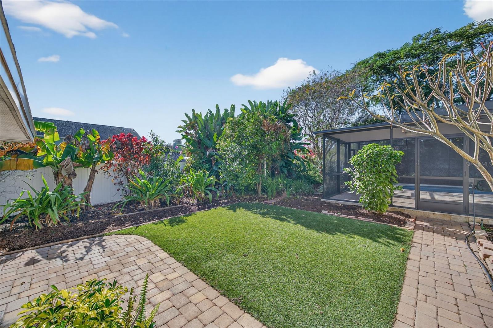 BLOOMINGDALE OAKS - Residential