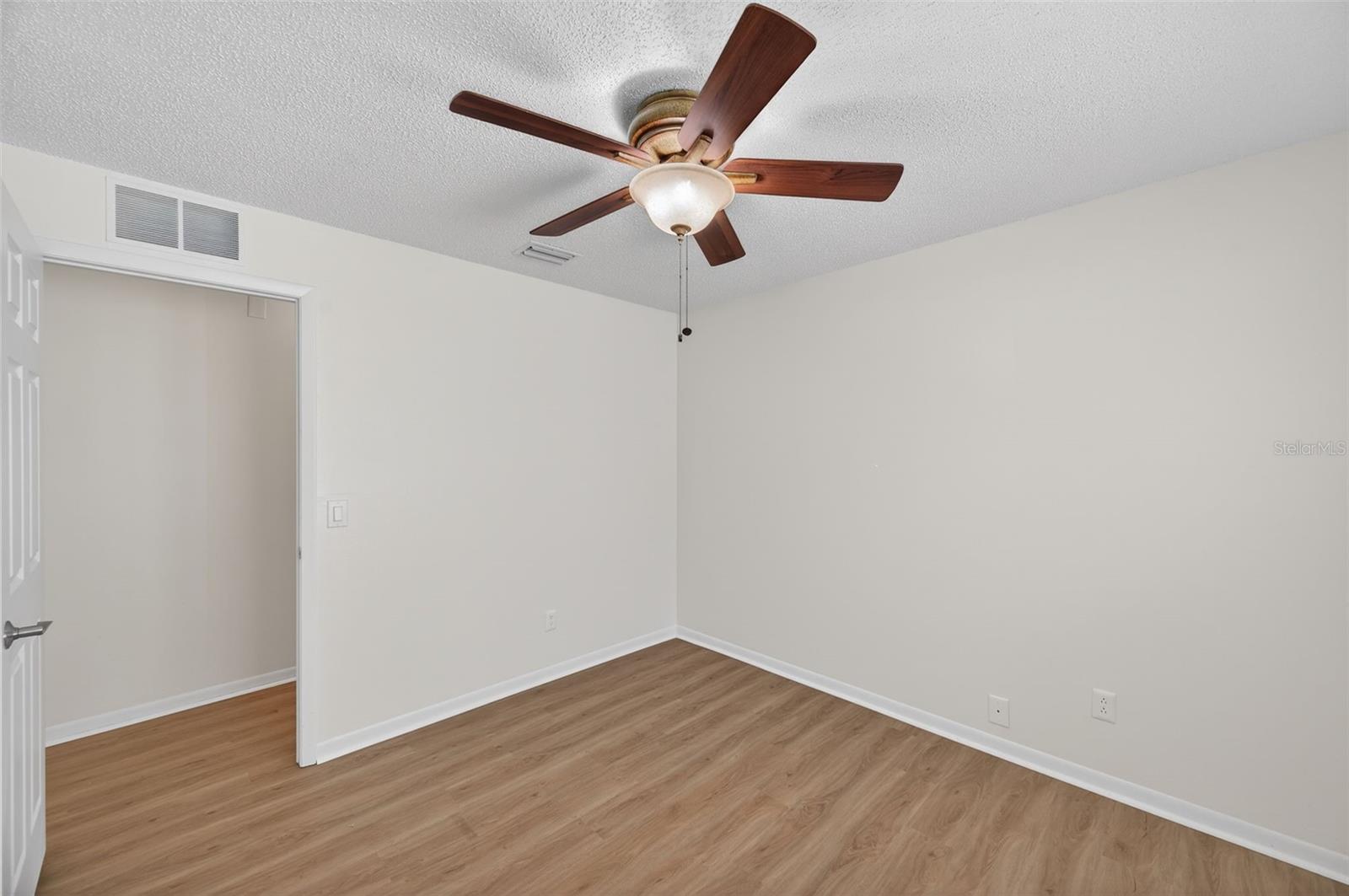 BLOOMINGDALE OAKS - Residential