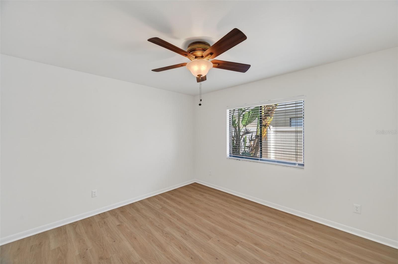 BLOOMINGDALE OAKS - Residential