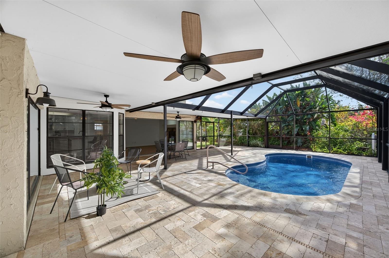 BLOOMINGDALE OAKS - Residential