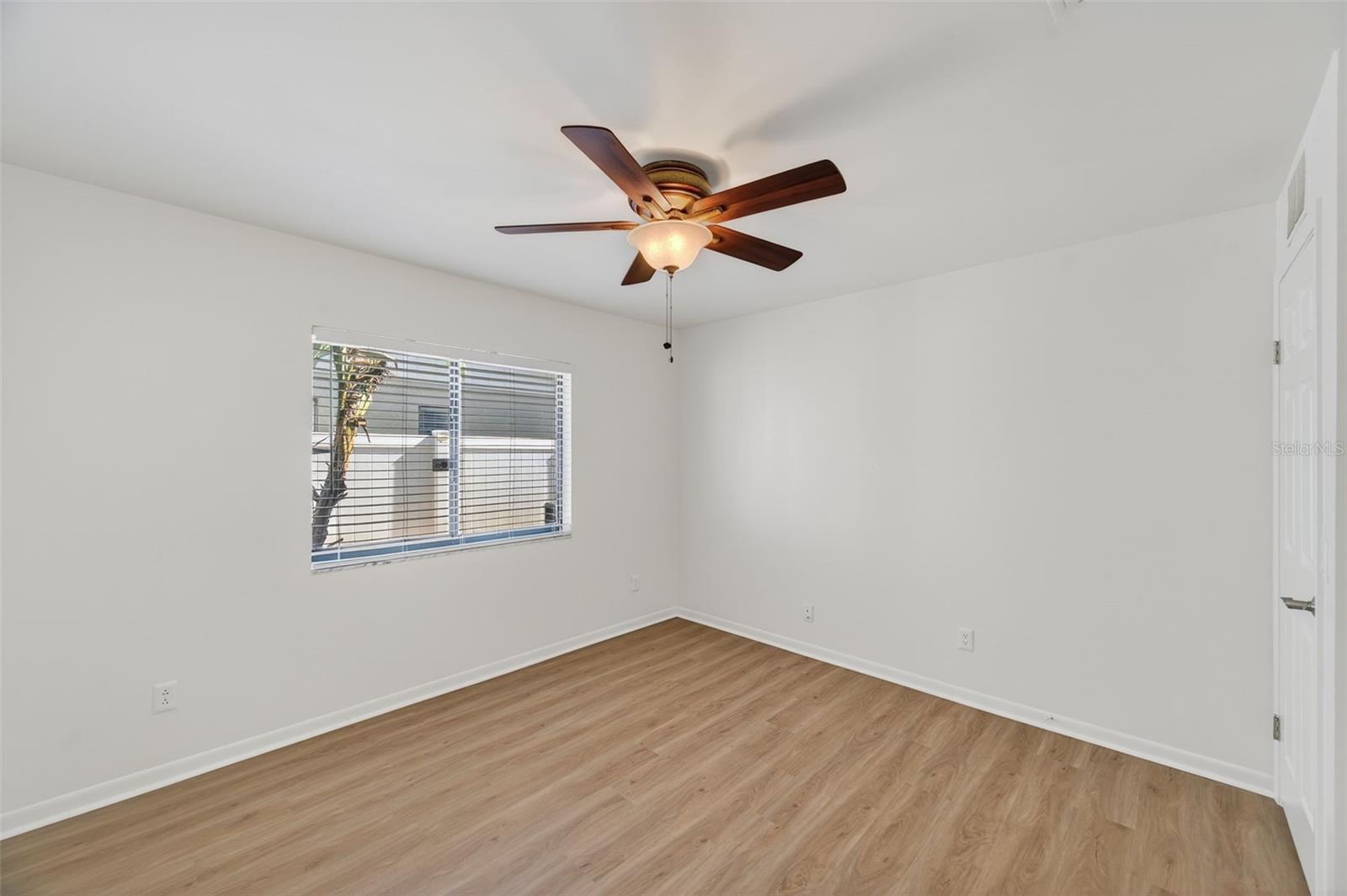 BLOOMINGDALE OAKS - Residential