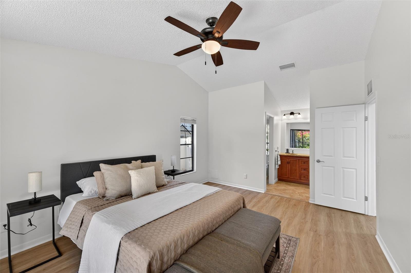 BLOOMINGDALE OAKS - Residential