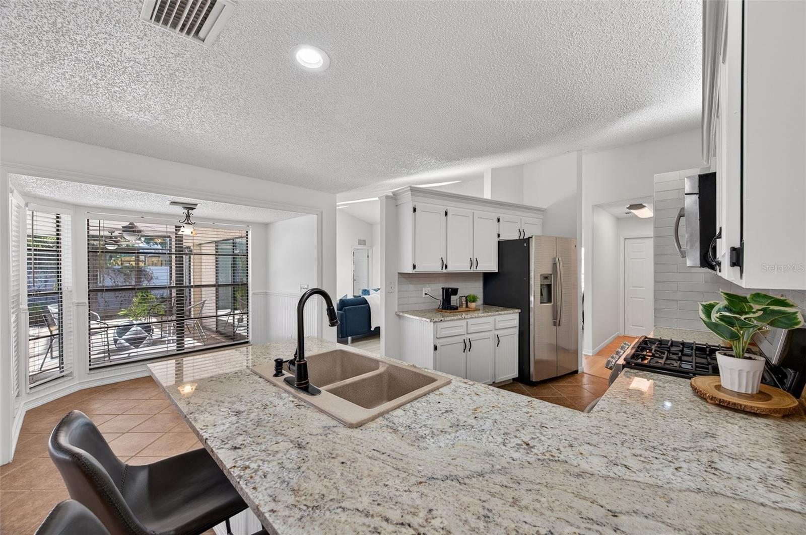 BLOOMINGDALE OAKS - Residential