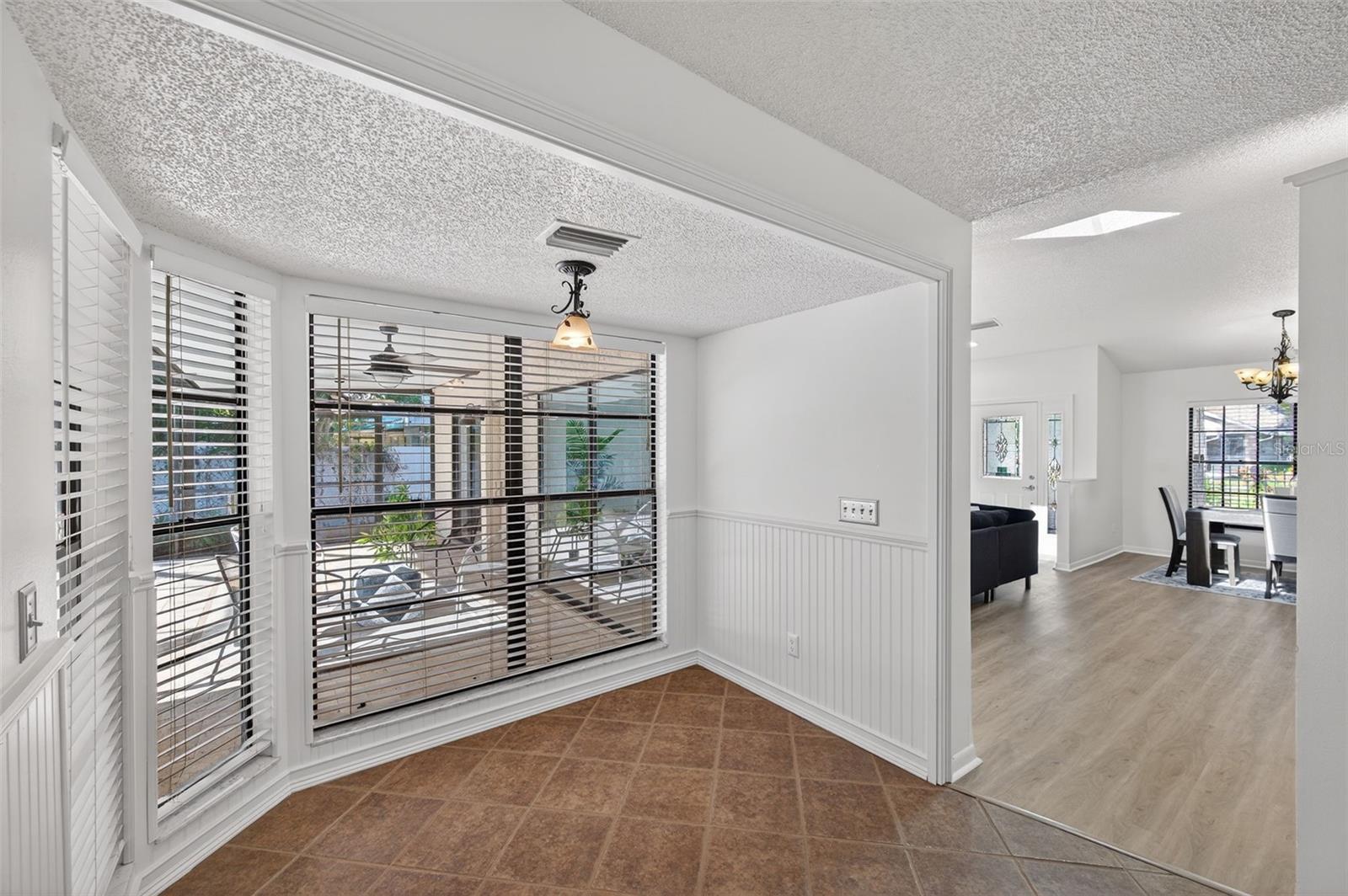 BLOOMINGDALE OAKS - Residential