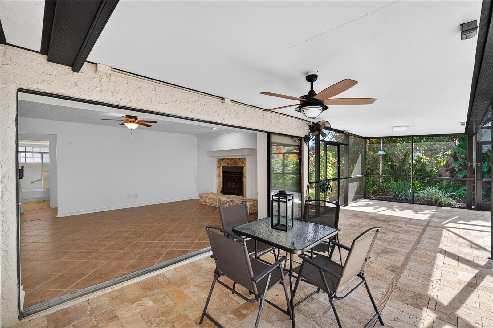 BLOOMINGDALE OAKS - Residential