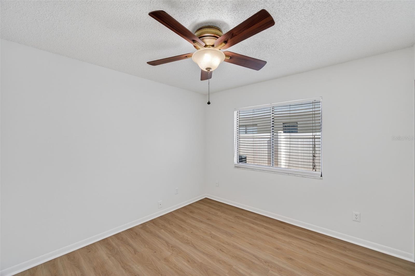 BLOOMINGDALE OAKS - Residential