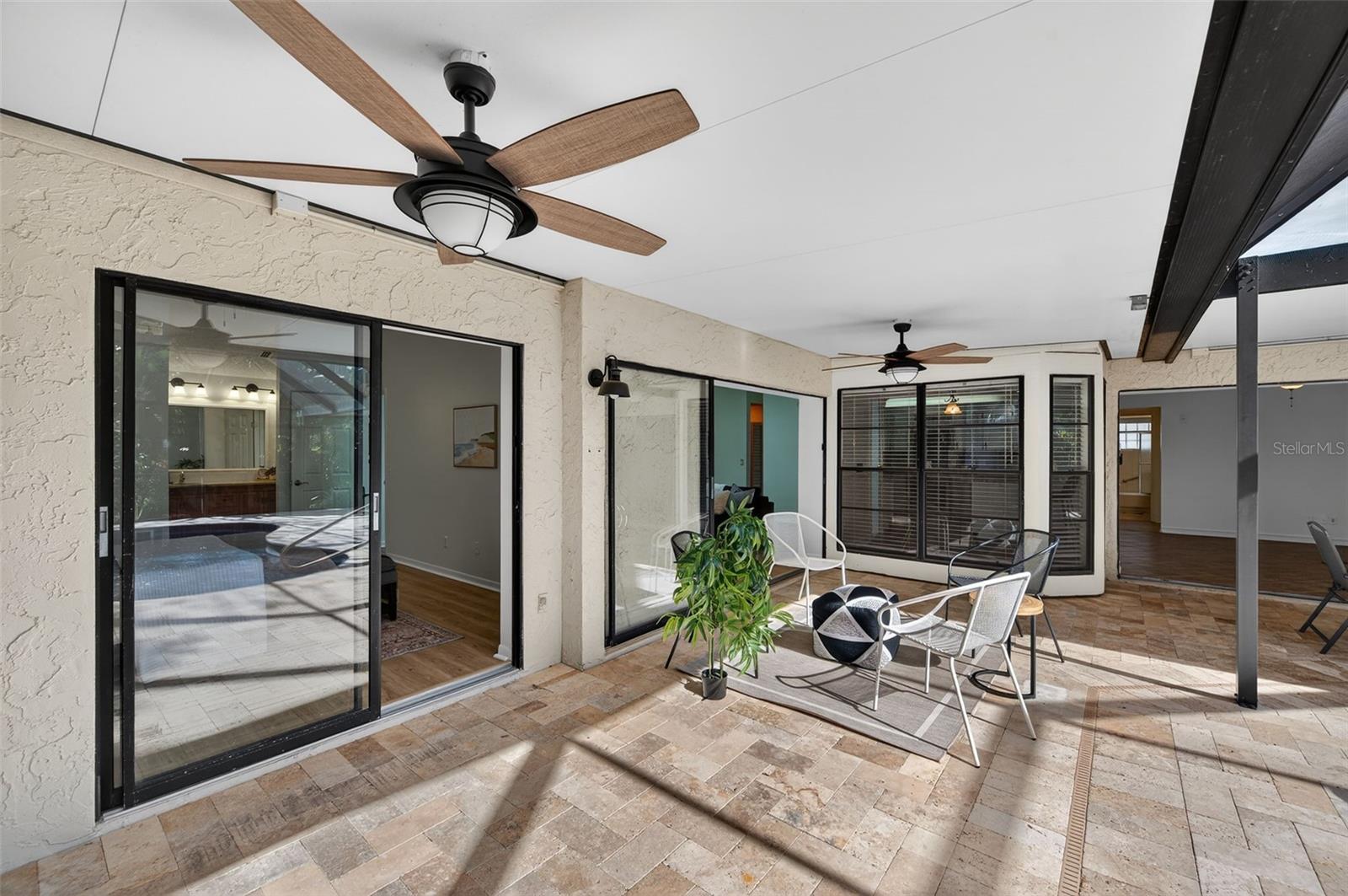 BLOOMINGDALE OAKS - Residential