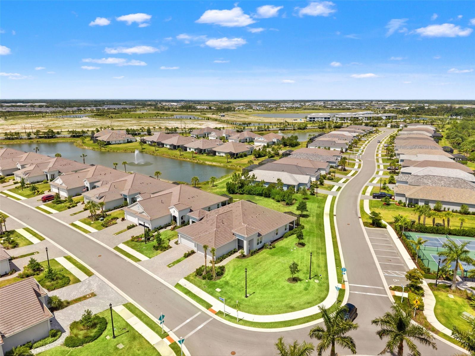 WYSTERIA WELLEN PARK VILLAGE F-4 - Residential