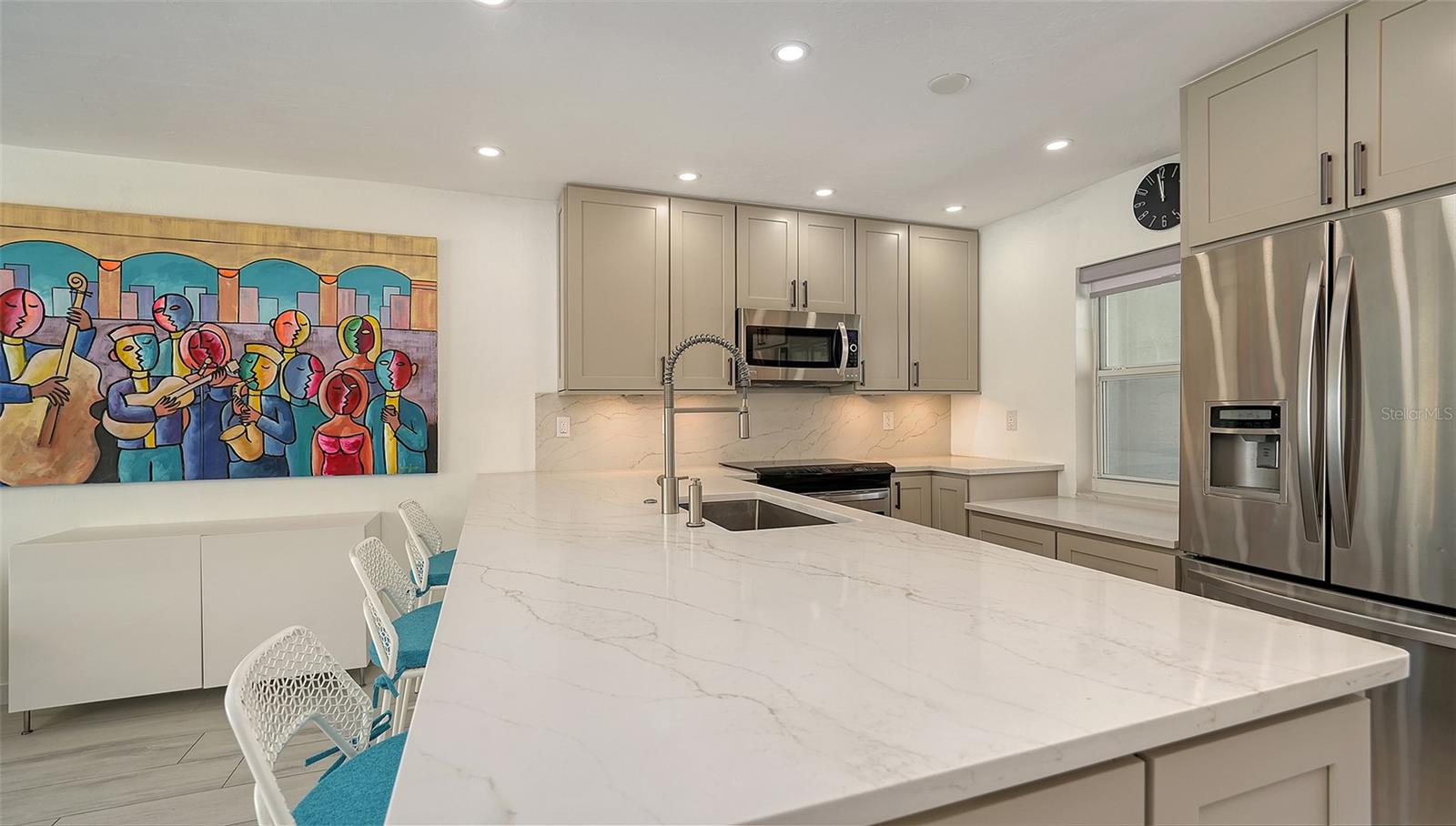 WINDWARD BAY AMD - Residential
