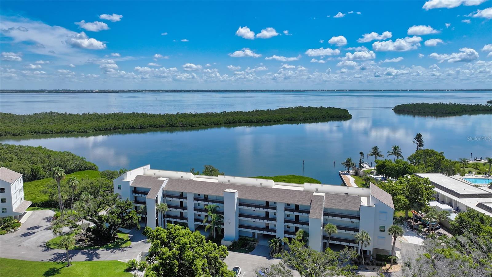WINDWARD BAY AMD - Residential