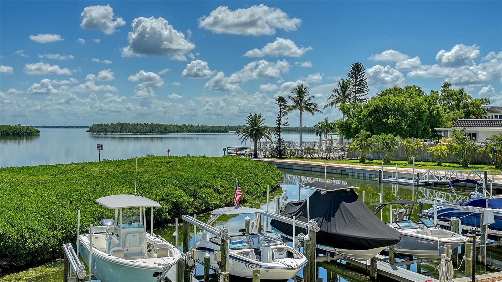 WINDWARD BAY AMD - Residential