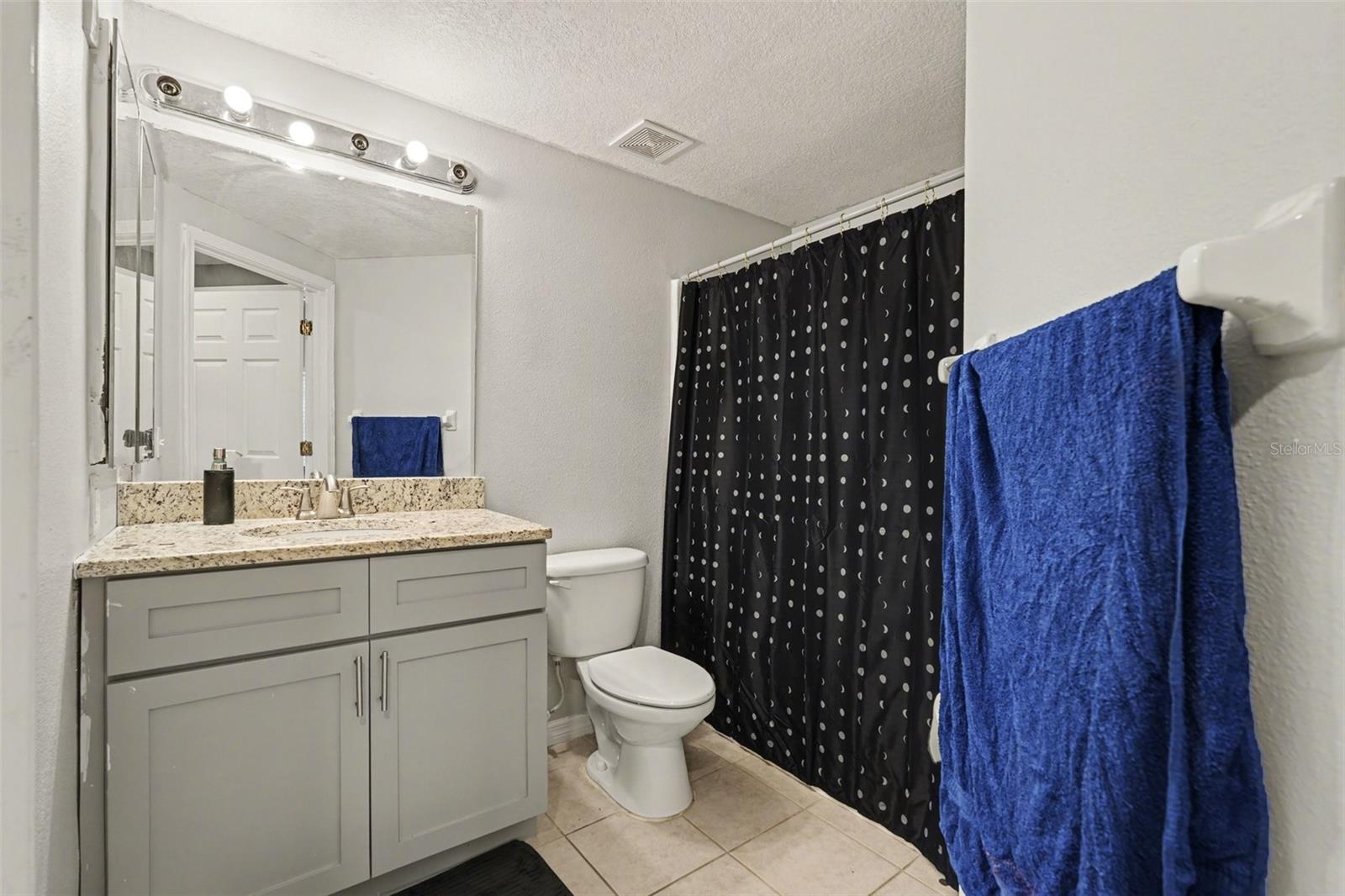 VILLAGES OF BLOOMINGDALE CONDO 4 - Residential