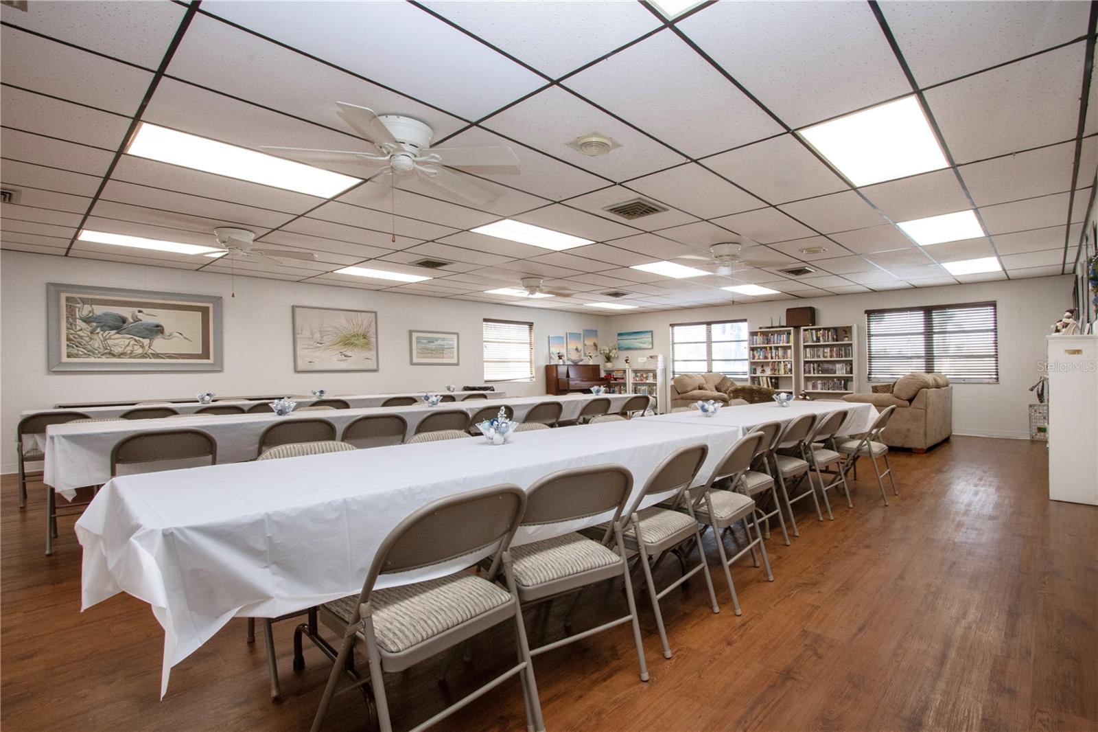 DESOTO SQUARE VILLAS PH I - Residential