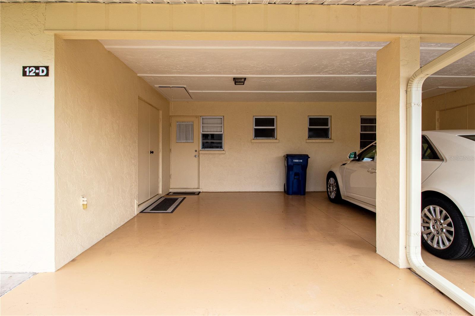 DESOTO SQUARE VILLAS PH I - Residential