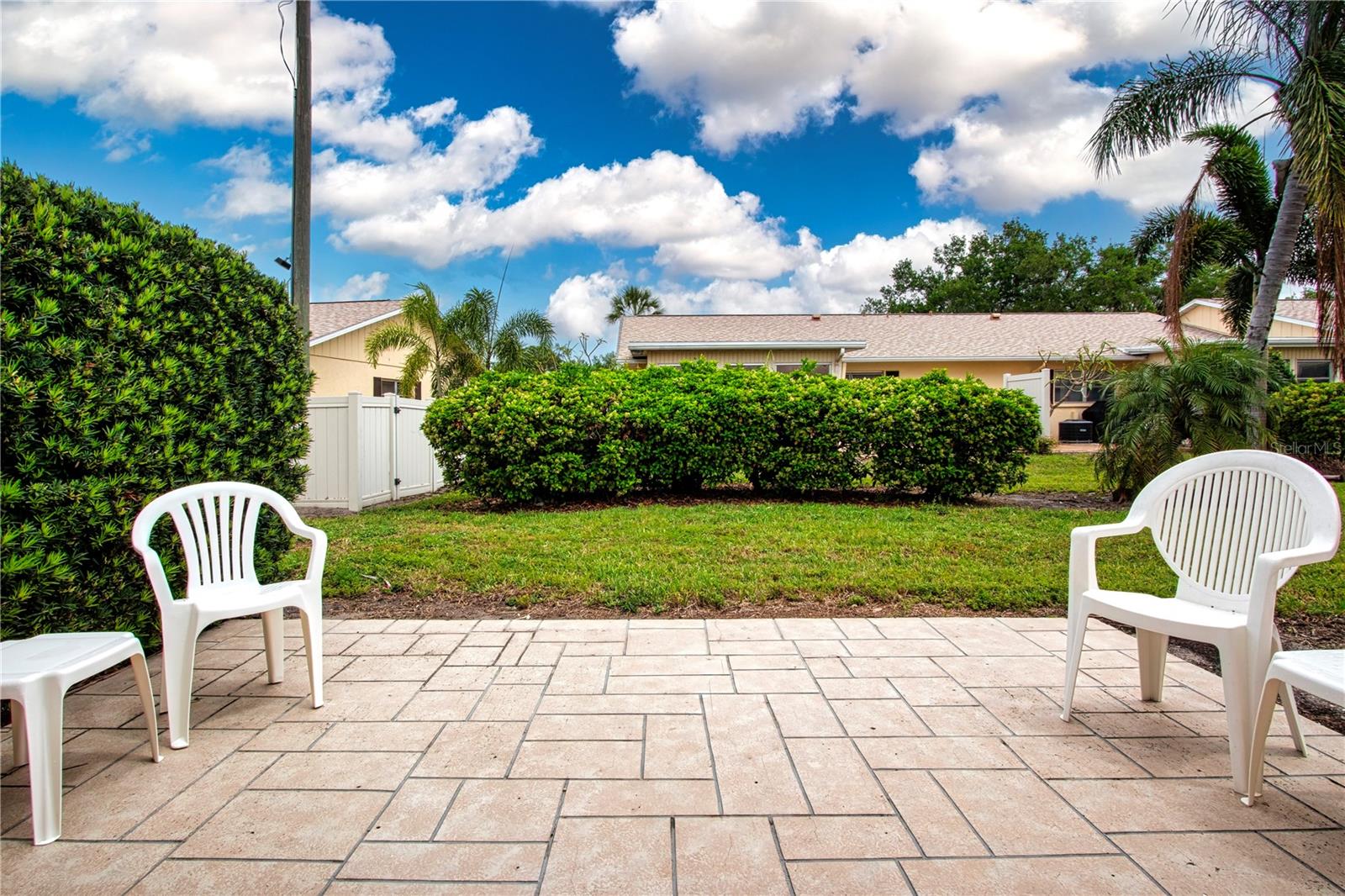 DESOTO SQUARE VILLAS PH I - Residential