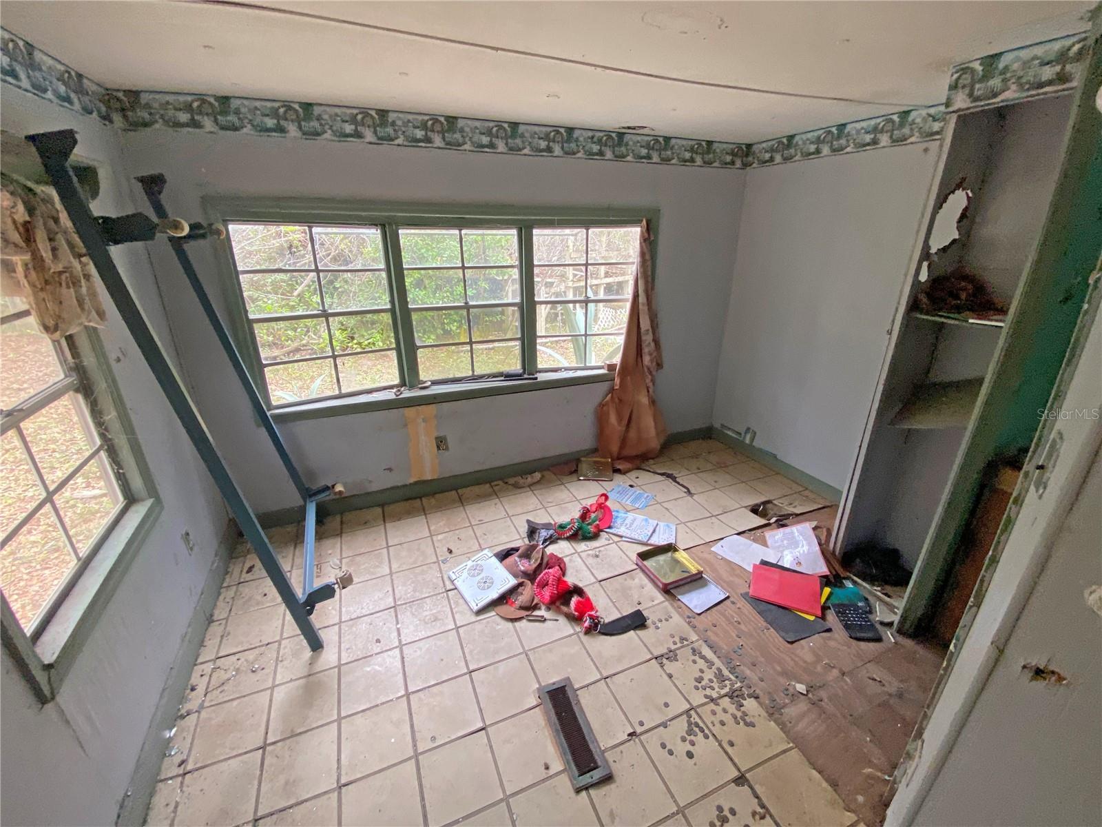 METES AND BOUNDS - Residential