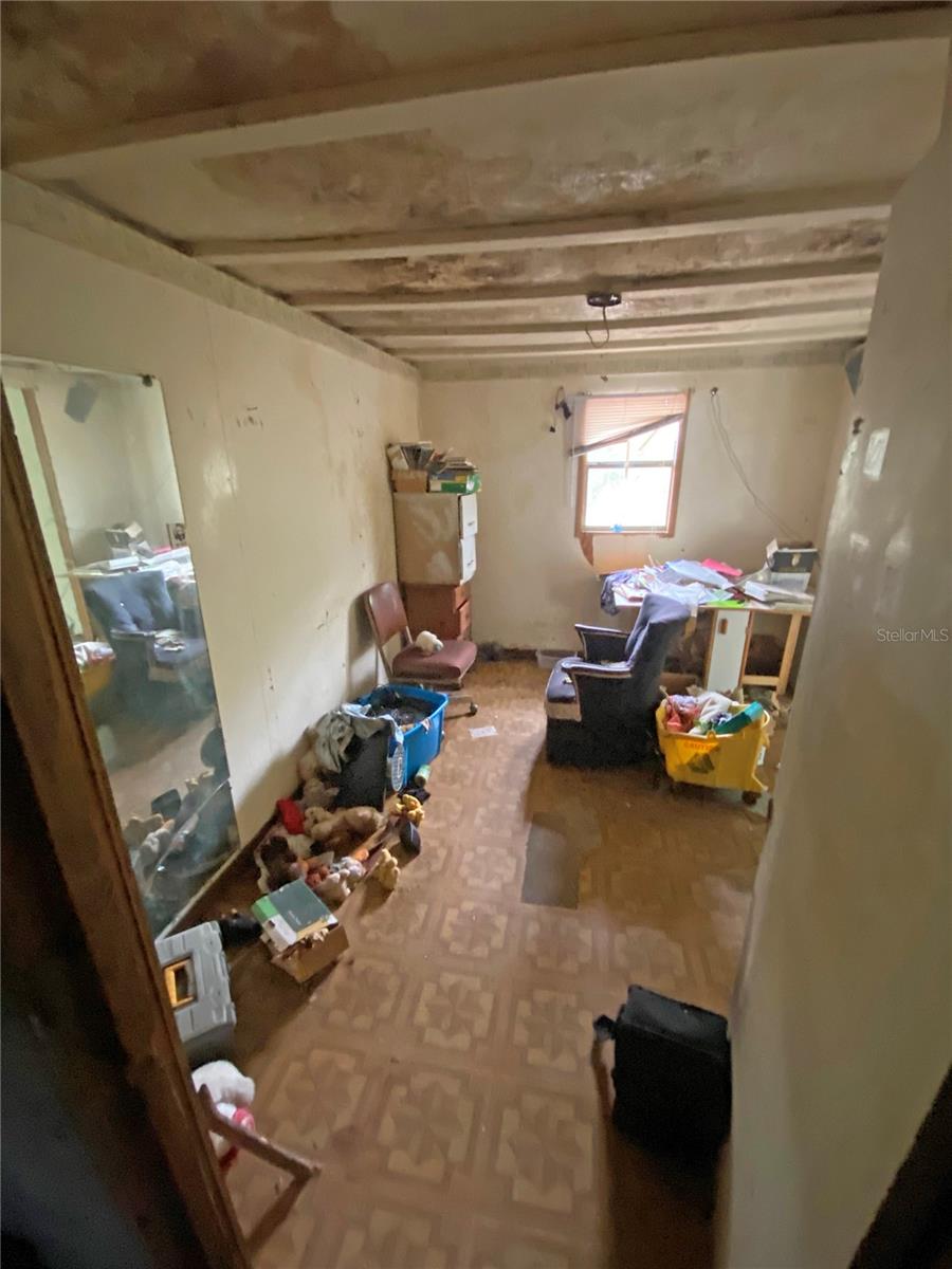 METES AND BOUNDS - Residential