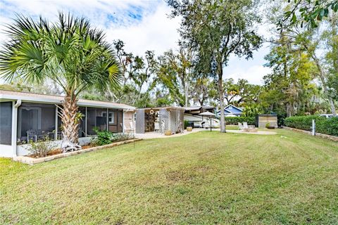 Tiny photo for 305 NE 1st Avenue, Crystal River, FL 34429 (MLS # OM713499)
