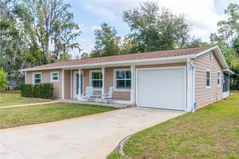 Tiny photo for 305 NE 1st Avenue, Crystal River, FL 34429 (MLS # OM713499)