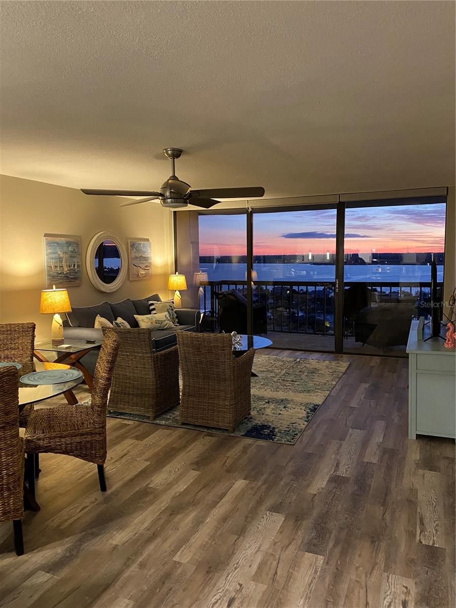 400 ISLAND WAY 1709