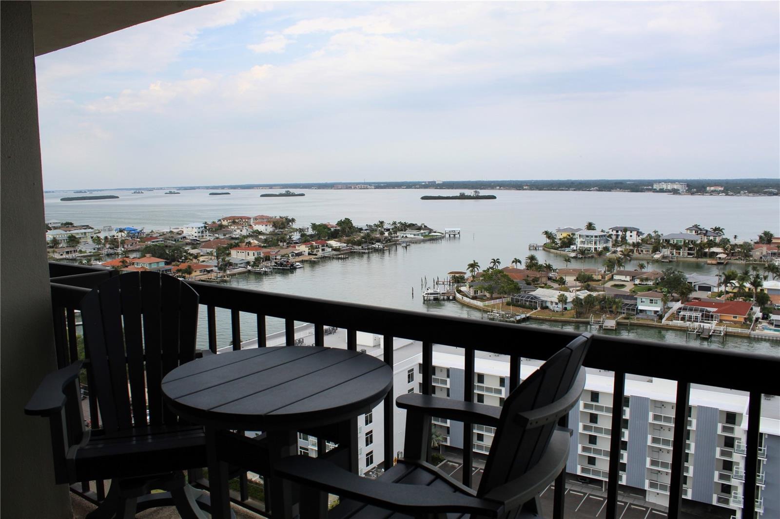 400 ISLAND WAY 1709