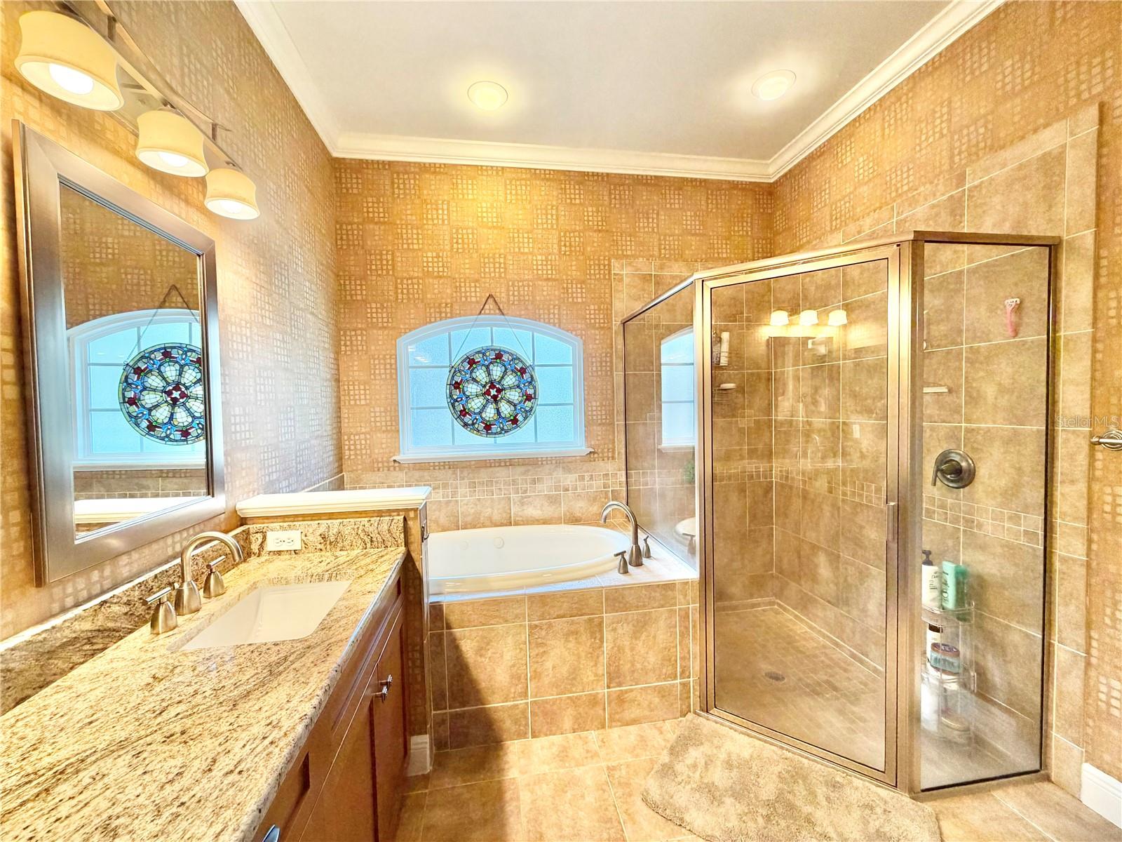 TURNBERRY LAKE - Residential