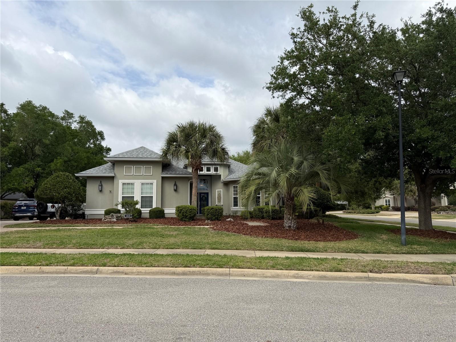 TURNBERRY LAKE - Residential