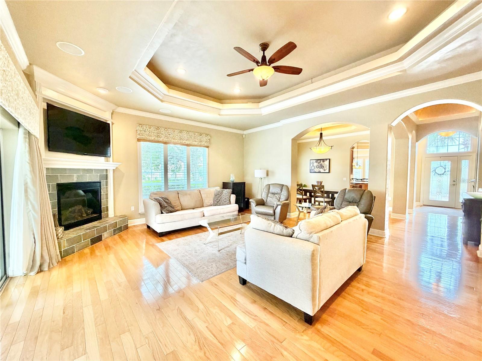 TURNBERRY LAKE - Residential