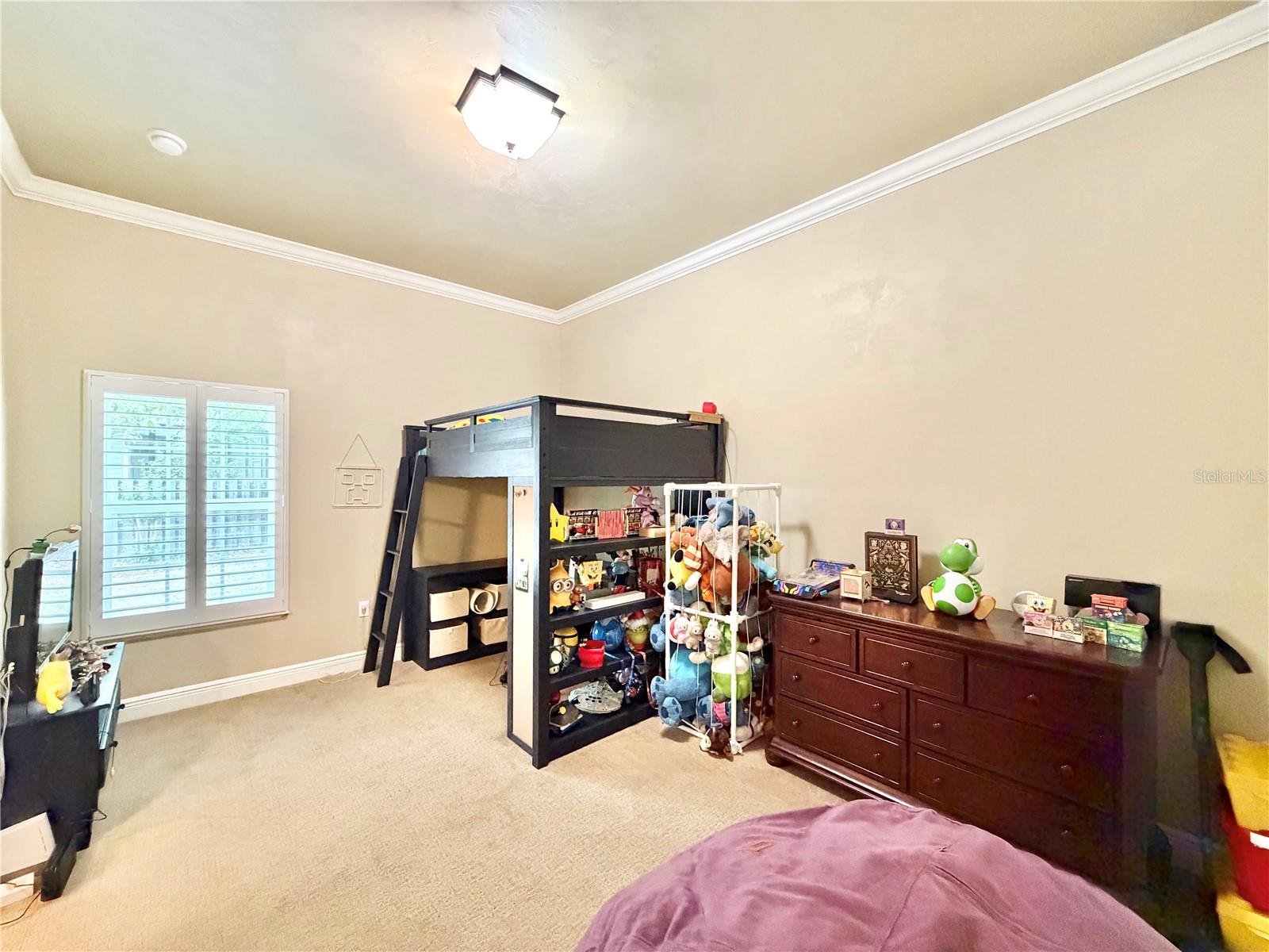 TURNBERRY LAKE - Residential