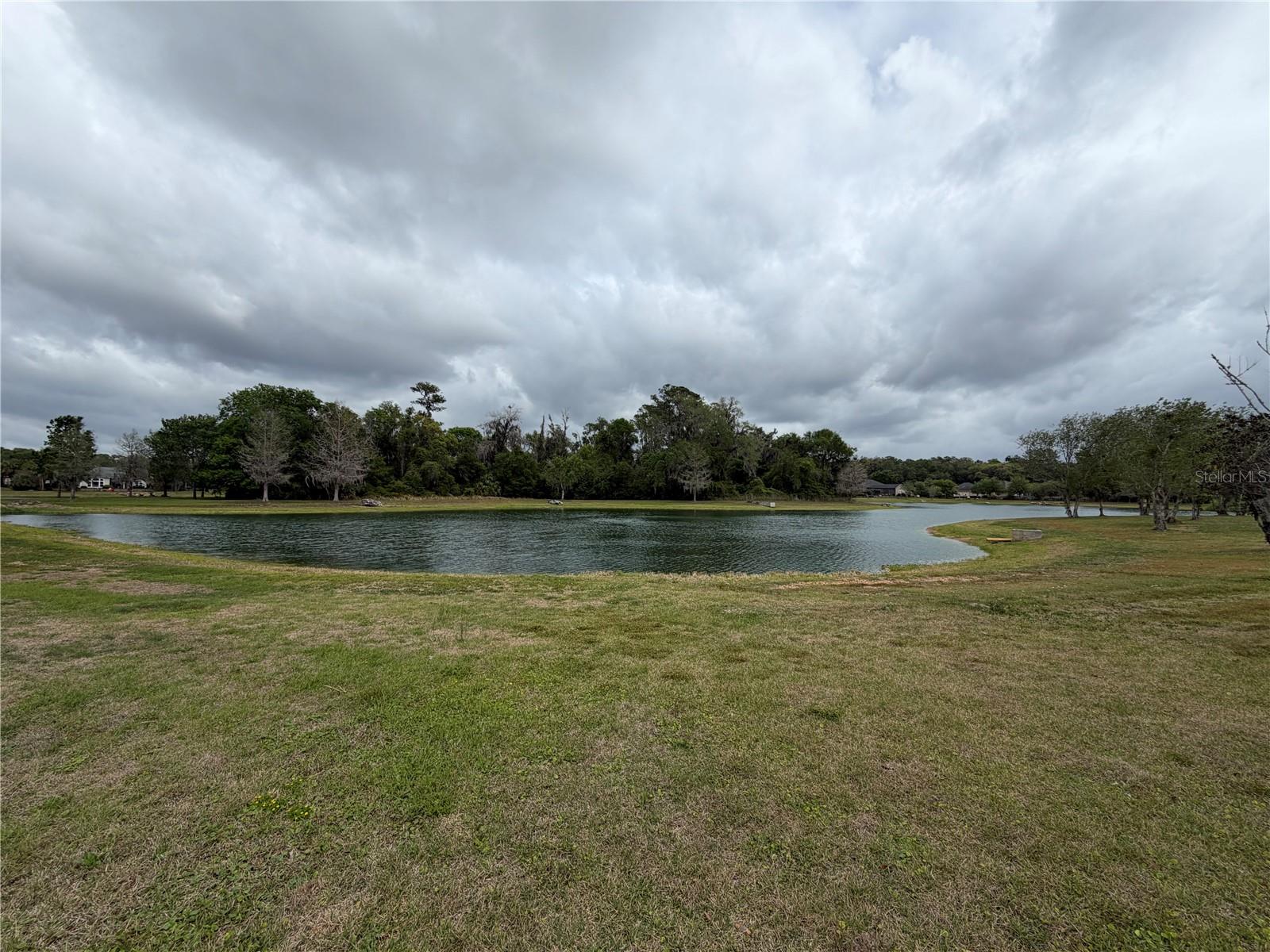 TURNBERRY LAKE - Residential