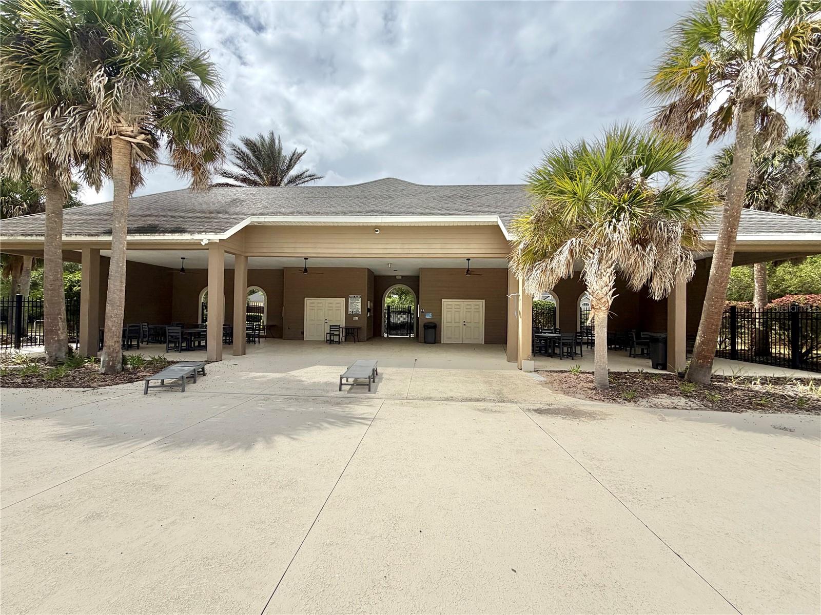 TURNBERRY LAKE - Residential