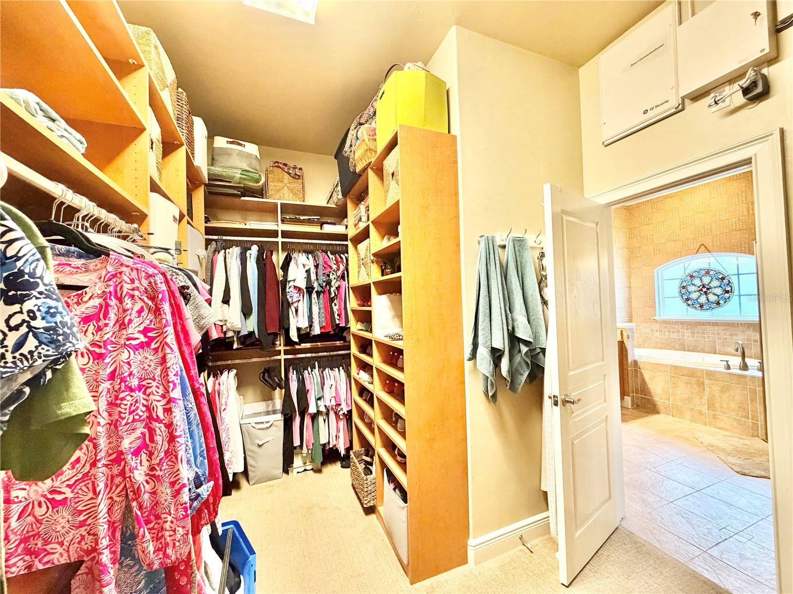 TURNBERRY LAKE - Residential