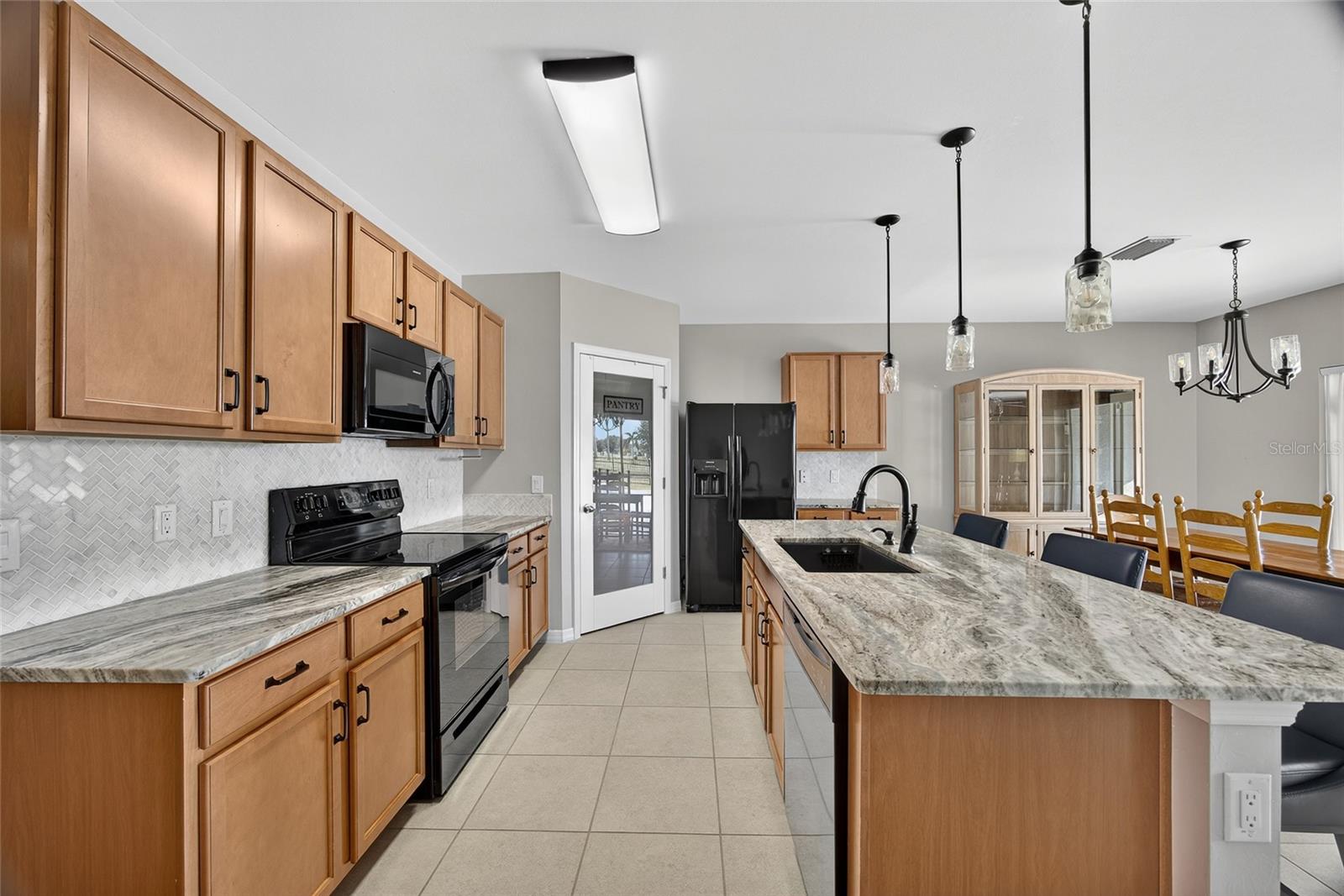 CALUSA CREEK - Residential